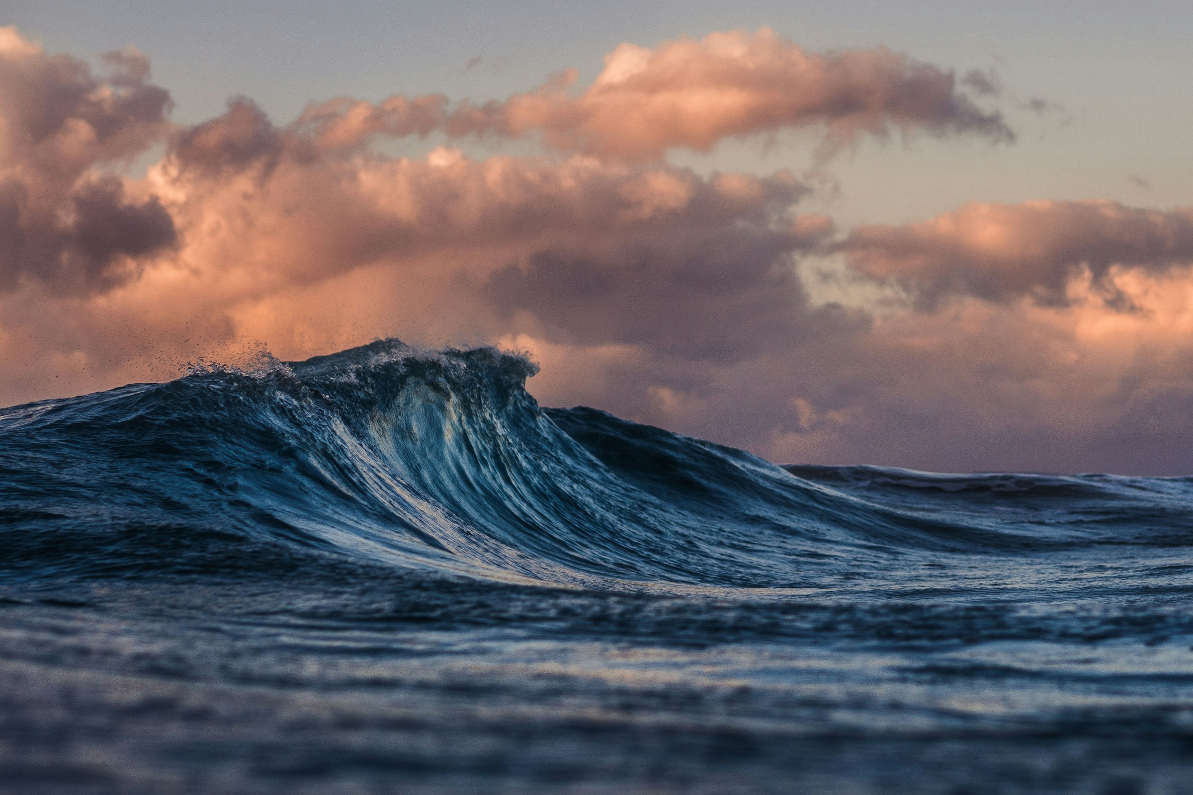Island light and distance